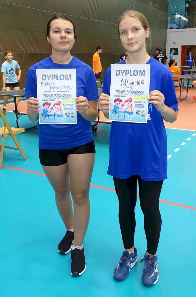 [FOTO] Rywalizowali w turnieju tenisa stołowego