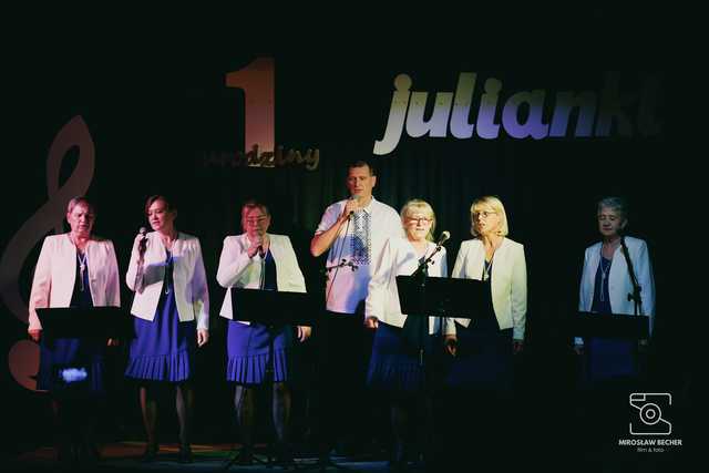 [FOTO] Julianki funkcjonują już od roku! Za nami Jubileusz pełen występów i podziękowań 