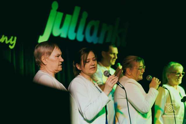 [FOTO] Julianki funkcjonują już od roku! Za nami Jubileusz pełen występów i podziękowań 