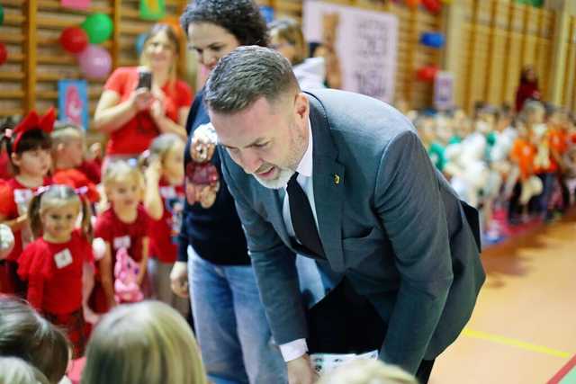 [FOTO] Przedszkolaki z Żarowa świętowały Dzień Pluszowego Misia