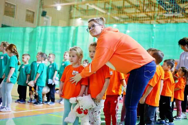 [FOTO] Przedszkolaki z Żarowa świętowały Dzień Pluszowego Misia