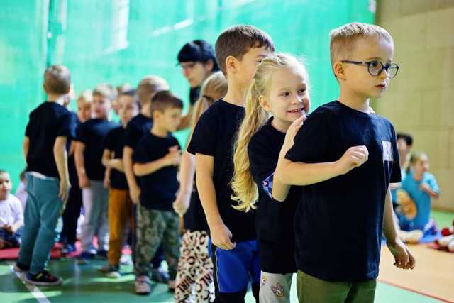 [FOTO] Przedszkolaki z Żarowa świętowały Dzień Pluszowego Misia