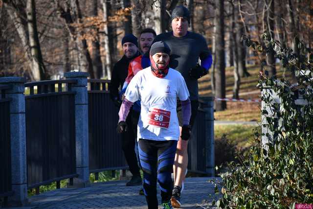 [WIDEO/FOTO] Pobiegli alejkami Parku Centralnego w finałowej odsłonie Grand Prix