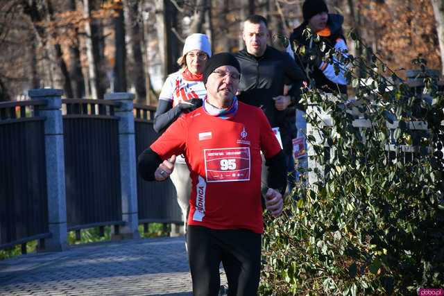 [WIDEO/FOTO] Pobiegli alejkami Parku Centralnego w finałowej odsłonie Grand Prix