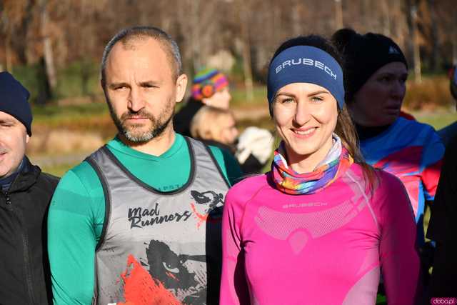 [WIDEO/FOTO] Pobiegli alejkami Parku Centralnego w finałowej odsłonie Grand Prix