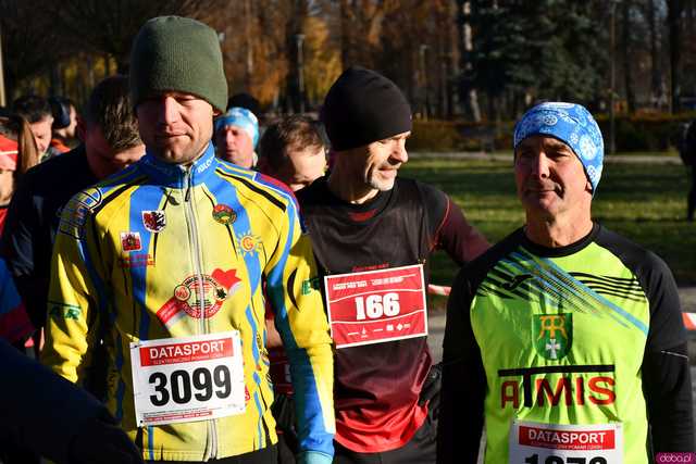 [WIDEO/FOTO] Pobiegli alejkami Parku Centralnego w finałowej odsłonie Grand Prix