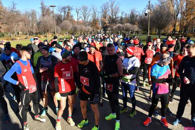 [WIDEO/FOTO] Pobiegli alejkami Parku Centralnego w finałowej odsłonie Grand Prix