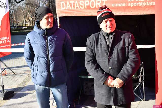 [WIDEO/FOTO] Pobiegli alejkami Parku Centralnego w finałowej odsłonie Grand Prix