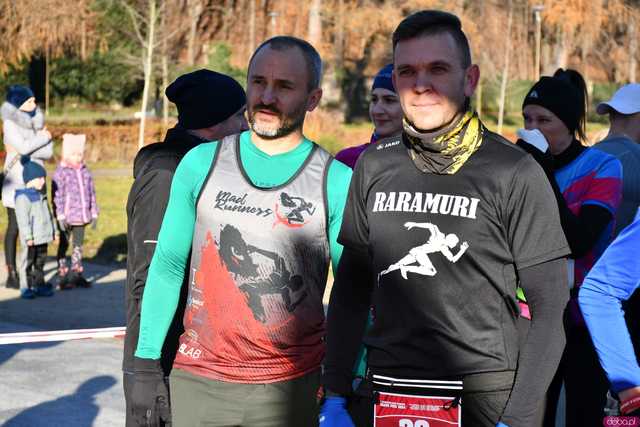 [WIDEO/FOTO] Pobiegli alejkami Parku Centralnego w finałowej odsłonie Grand Prix