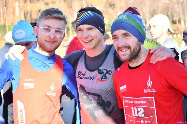 [WIDEO/FOTO] Pobiegli alejkami Parku Centralnego w finałowej odsłonie Grand Prix