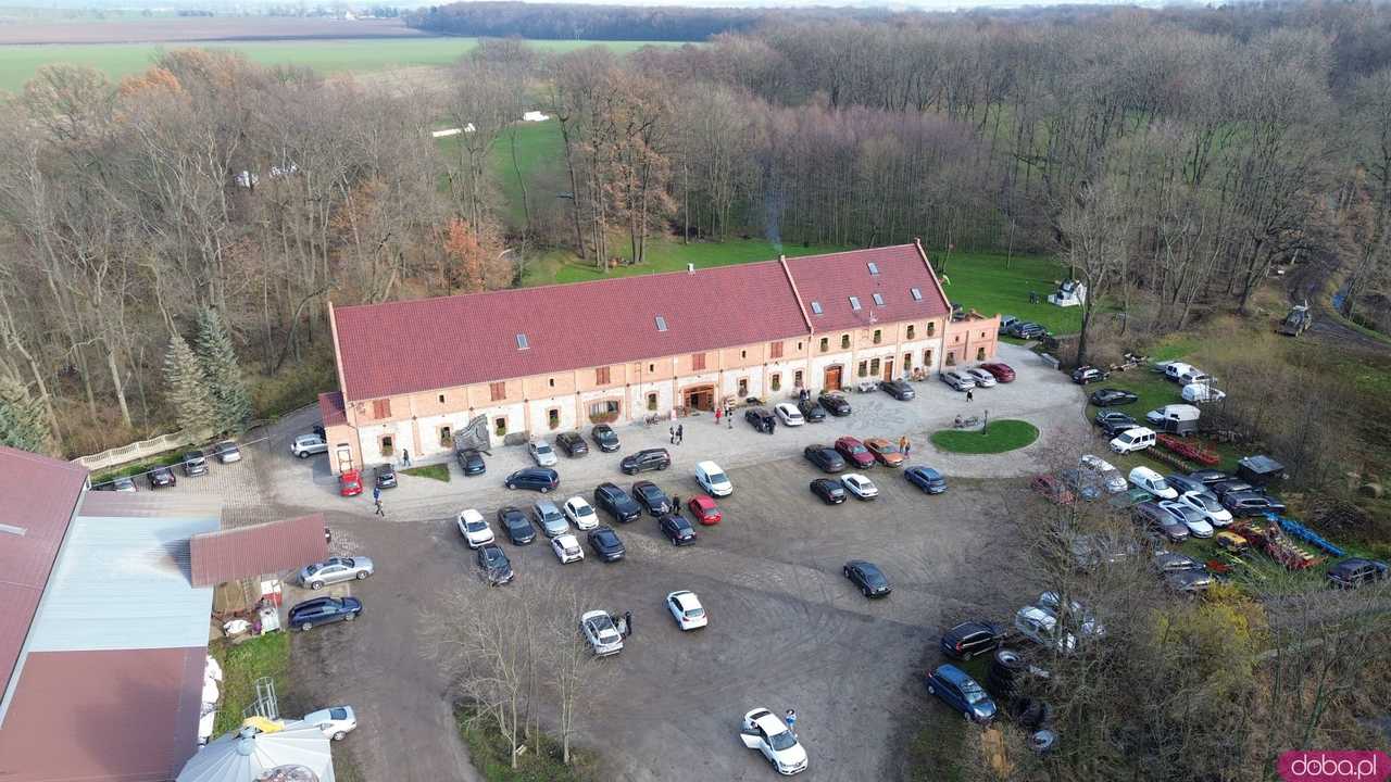 [WIDEO/FOTO] Grudniowy Targ Ziemi przyciągnął tłumy entuzjastów zdrowej żywności
