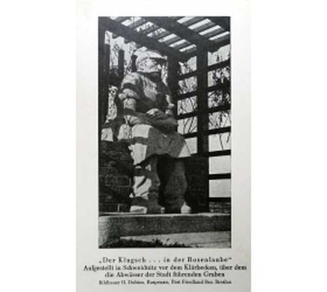 [FOTO] Srający Chłopek pod Świdnicą. Poznajcie historię tej oryginalnej rzeźby!