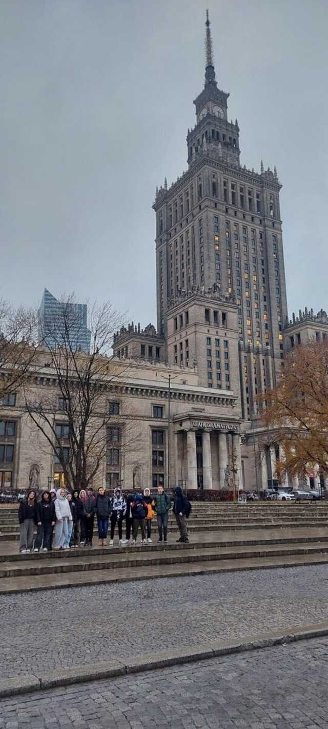 [FOTO] „Podróże z klasą” w Szkole Podstawowej w Strzelcach