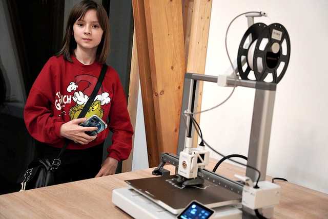 [FOTO] W Bystrzycy Dolnej łączyli technologię druku 3D z pieczeniem pierników 