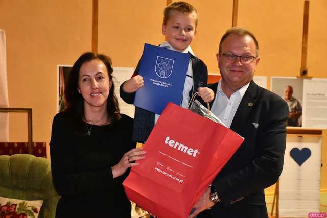 [FOTO] Występy, podziękowania i sentymentalna wystawa. Świętowali 70-lecie przyłączenia Pełcznicy do Świebodzic
