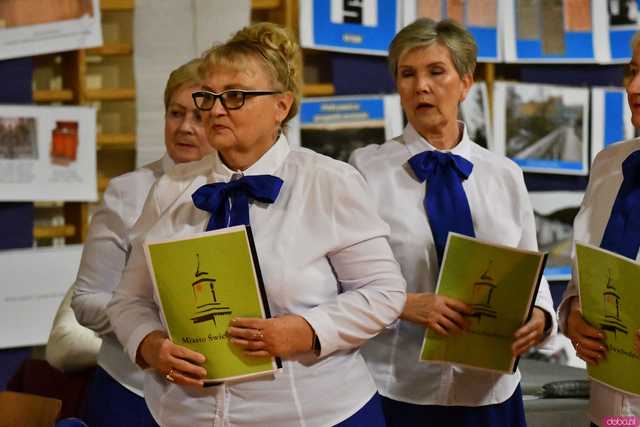 [FOTO] Występy, podziękowania i sentymentalna wystawa. Świętowali 70-lecie przyłączenia Pełcznicy do Świebodzic