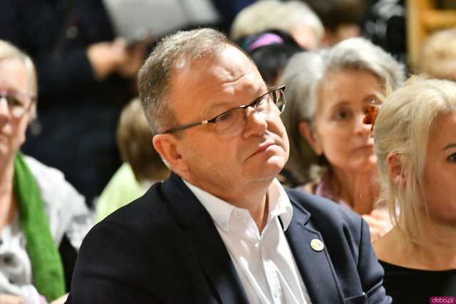 [FOTO] Występy, podziękowania i sentymentalna wystawa. Świętowali 70-lecie przyłączenia Pełcznicy do Świebodzic