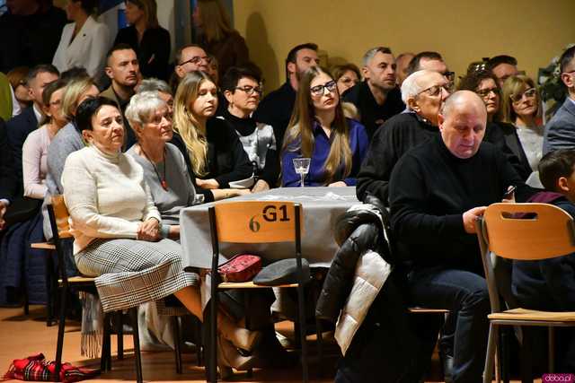 [FOTO] Występy, podziękowania i sentymentalna wystawa. Świętowali 70-lecie przyłączenia Pełcznicy do Świebodzic