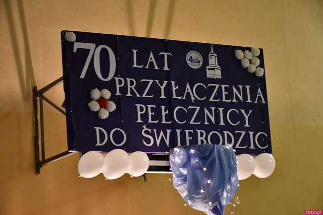 [FOTO] Występy, podziękowania i sentymentalna wystawa. Świętowali 70-lecie przyłączenia Pełcznicy do Świebodzic