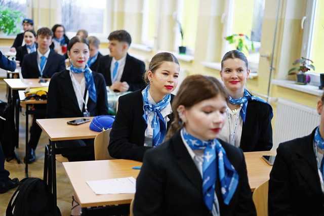 [FOTO] Kurs stewarda i stewardessy w Zespole Szkół w Żarowie
