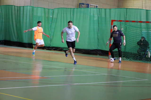 [FOTO] Za nami pierwsza kolejka Żarowskiej Ligi Futsalu Electrolux Cup 