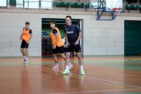 [FOTO] Za nami pierwsza kolejka Żarowskiej Ligi Futsalu Electrolux Cup 