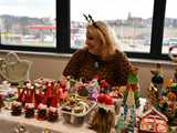 [WIDEO/FOTO] Rękodzieło, wyroby artystyczne i gastronomiczne na Jarmarku Bożonarodzeniowym w Dobromierzu