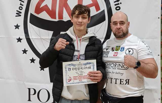 Grad medali dla fighterów