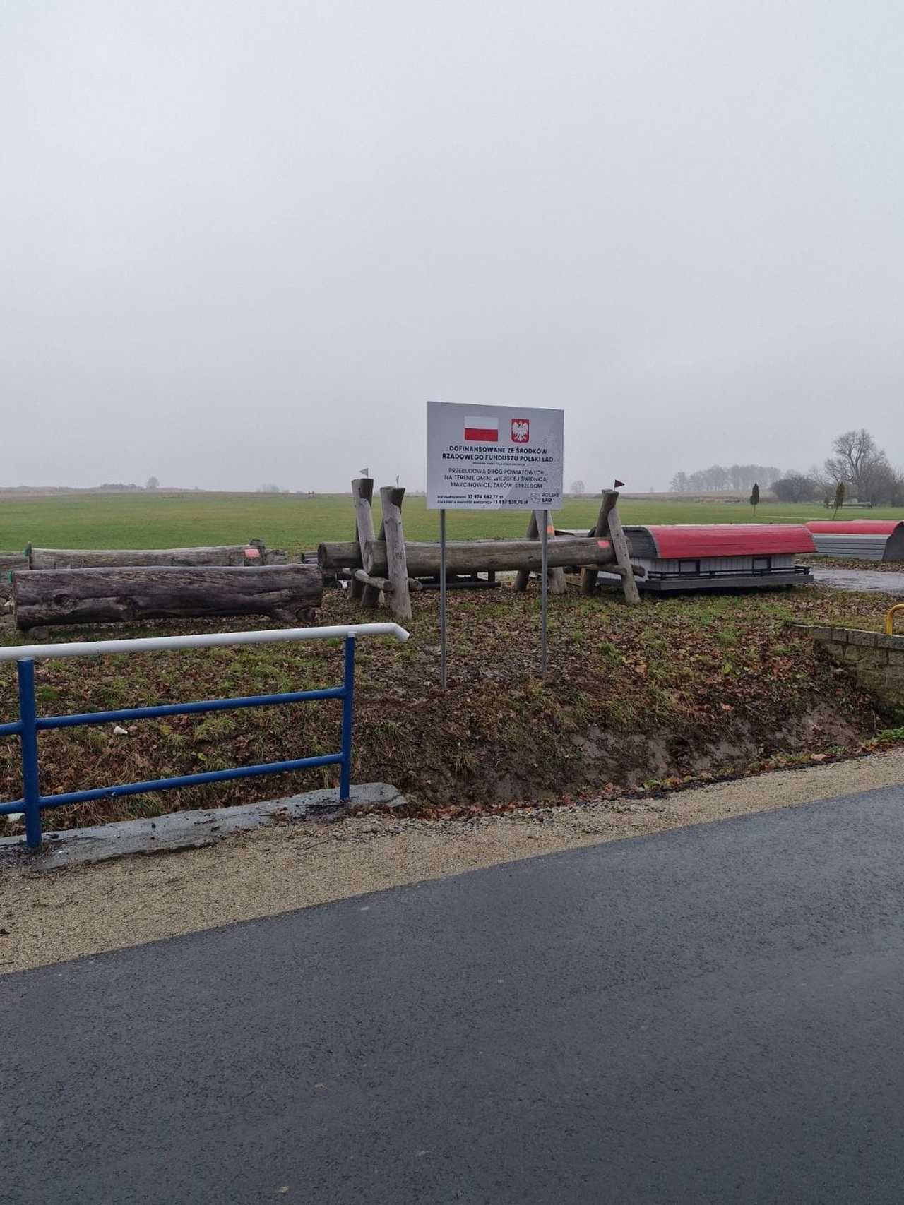 [FOTO] Odebrano wyremontowaną drogę z Morawy do Przyłęgowa