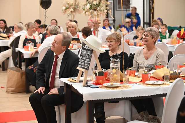 [FOTO] Przede wszystkim liczyła się świetna zabawa. Gospodynie z gminy Świdnica rywalizowały w III Gminnym Turnieju KGW