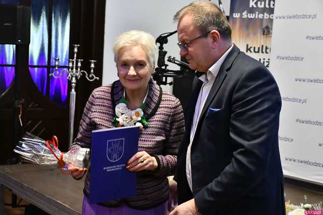 [WIDEO/FOTO] Podziękowano wolontariuszom i aktywnym społecznie. Uroczystość z okazji Światowego Dnia Wolontariatu