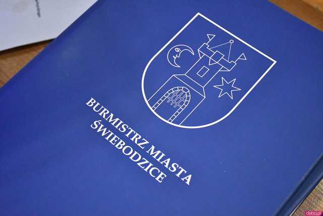 [WIDEO/FOTO] Podziękowano wolontariuszom i aktywnym społecznie. Uroczystość z okazji Światowego Dnia Wolontariatu