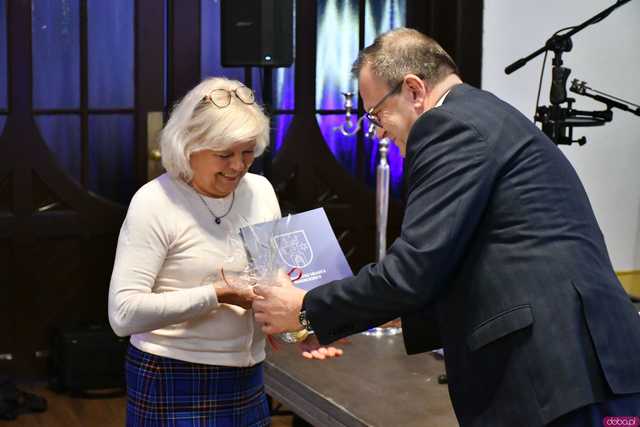 [WIDEO/FOTO] Podziękowano wolontariuszom i aktywnym społecznie. Uroczystość z okazji Światowego Dnia Wolontariatu