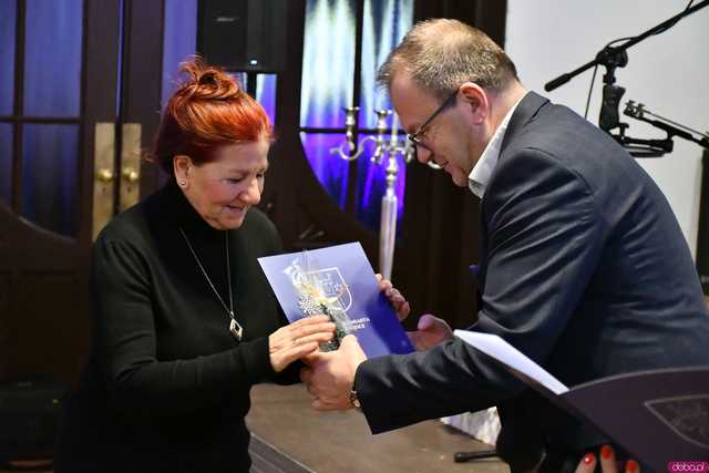 [WIDEO/FOTO] Podziękowano wolontariuszom i aktywnym społecznie. Uroczystość z okazji Światowego Dnia Wolontariatu