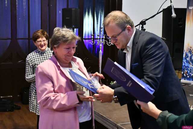 [WIDEO/FOTO] Podziękowano wolontariuszom i aktywnym społecznie. Uroczystość z okazji Światowego Dnia Wolontariatu
