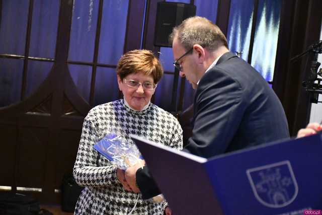 [WIDEO/FOTO] Podziękowano wolontariuszom i aktywnym społecznie. Uroczystość z okazji Światowego Dnia Wolontariatu