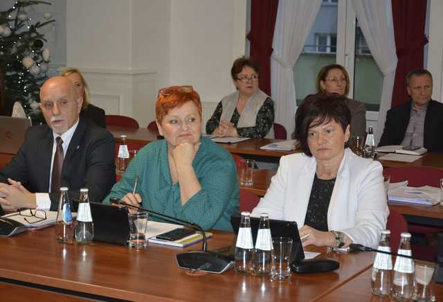 Przewodniczący i wiceprzewodniczący rady miejskiej złożyli rezygnację. Kto następcą?