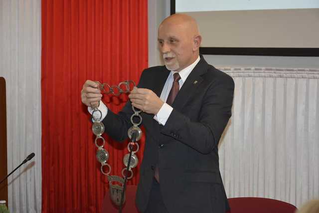 Przewodniczący i wiceprzewodniczący rady miejskiej złożyli rezygnację. Kto następcą?