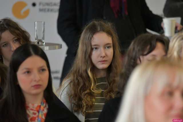 [WIDEO/FOTO] Ministra Edukacji, wicemarszałek Sejmu i influencer Prawo Marcina gośćmi specjalnymi V Dolnośląskiego Kongresu Młodzieży w Krzyżowej