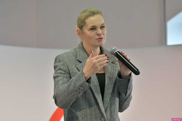 [WIDEO/FOTO] Ministra Edukacji, wicemarszałek Sejmu i influencer Prawo Marcina gośćmi specjalnymi V Dolnośląskiego Kongresu Młodzieży w Krzyżowej