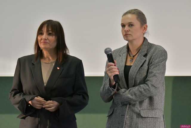 [WIDEO/FOTO] Ministra Edukacji, wicemarszałek Sejmu i influencer Prawo Marcina gośćmi specjalnymi V Dolnośląskiego Kongresu Młodzieży w Krzyżowej