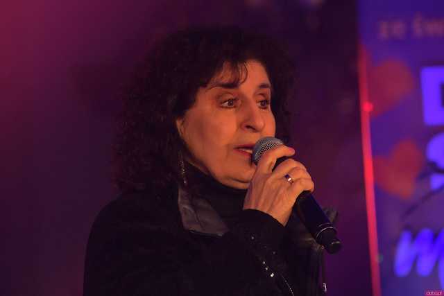[WIDEO/FOTO] Eleni i zespół Ślad zagrali Koncert Bożonarodzeniowy w klimatycznym wnętrzu strzegomskiej bazyliki