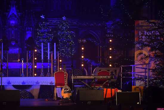 [WIDEO/FOTO] Eleni i zespół Ślad zagrali Koncert Bożonarodzeniowy w klimatycznym wnętrzu strzegomskiej bazyliki