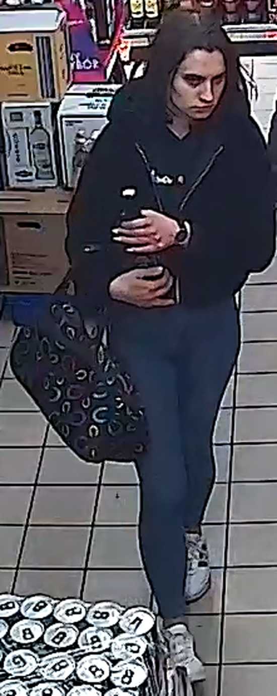 Rozpoznajesz kobiety ze zdjęć? Skontaktuj się z policjantami!
