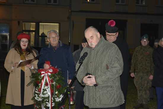 [FOTO] W Strzegomiu upamiętnili 43. rocznicę wprowadzenia stanu wojennego