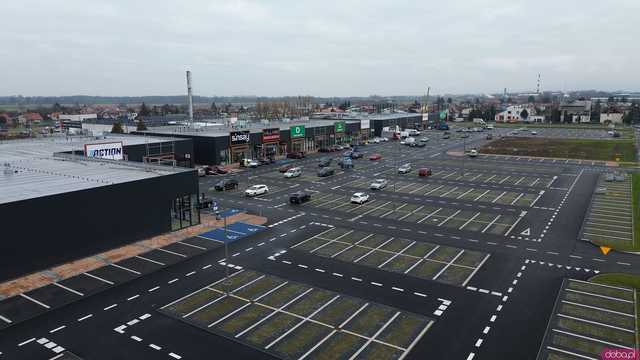 [FOTO z POWIETRZA] Nowe centrum handlowe już otwarte! Jakie sklepy są tam dostępne? 