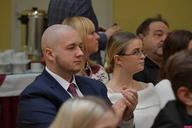 [WIDEO/FOTO] Rozstrzygnięcie świątecznych konkursów i Bożonarodzeniowa Gala w Hotelarce