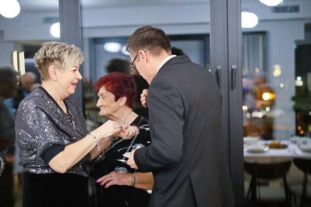 [FOTO] Studenci UTW Żarów spotkali się na wieczerzy wigilijnej