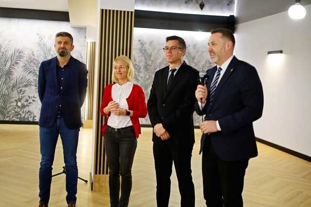 [FOTO] Studenci UTW Żarów spotkali się na wieczerzy wigilijnej
