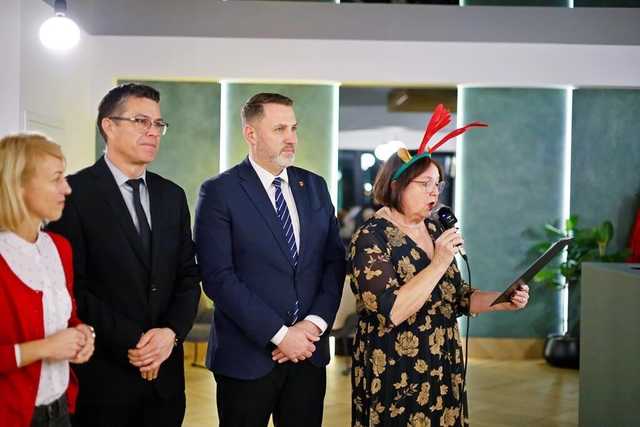 [FOTO] Studenci UTW Żarów spotkali się na wieczerzy wigilijnej